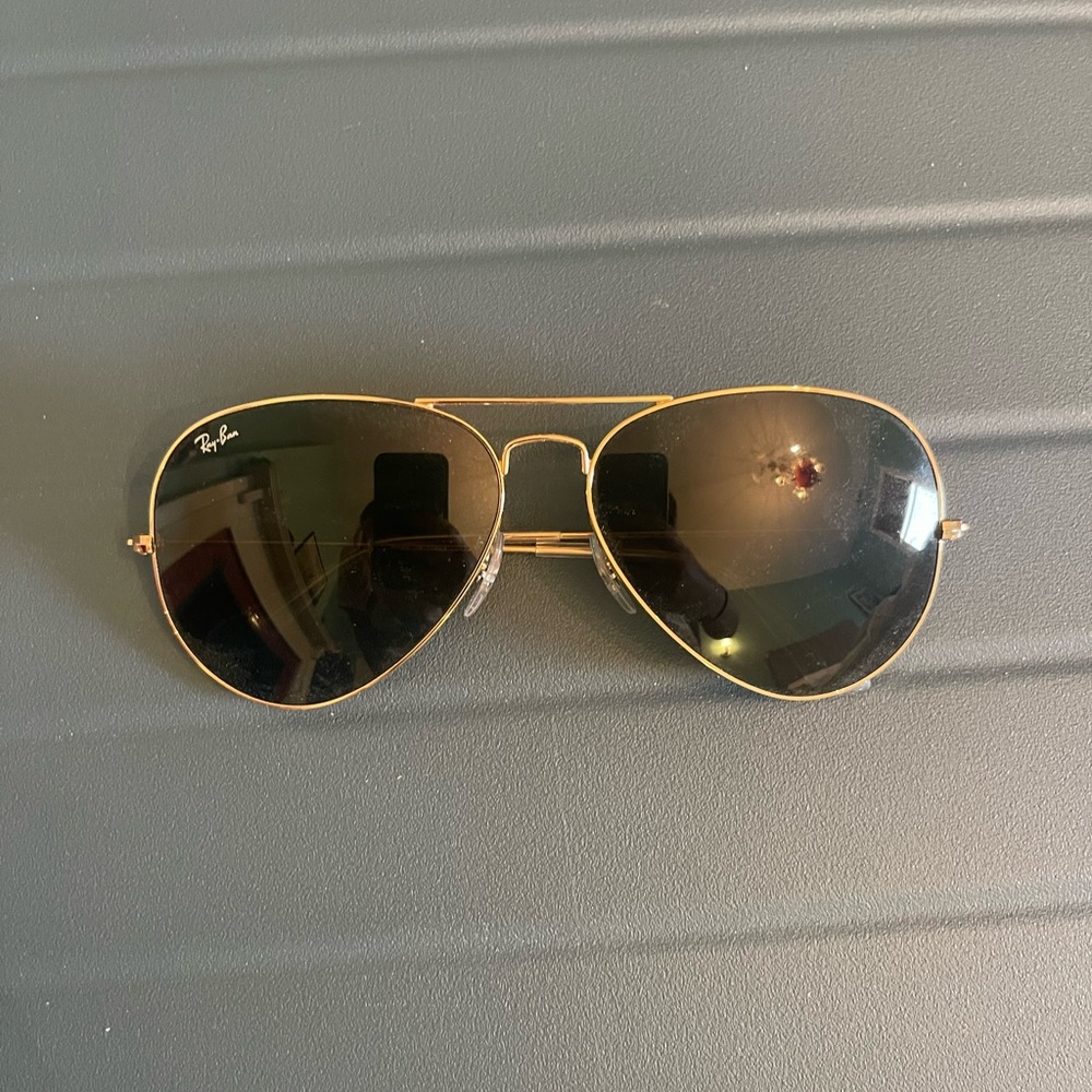 classic rayban aviators